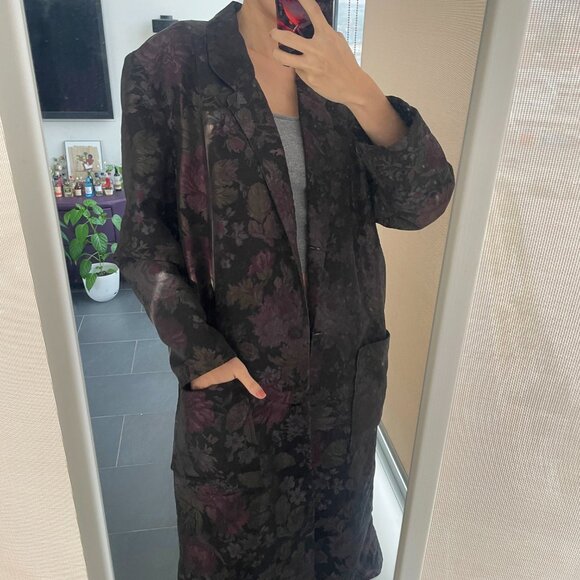 Oversized Floral Blazer Coat - Picture 2 of 8